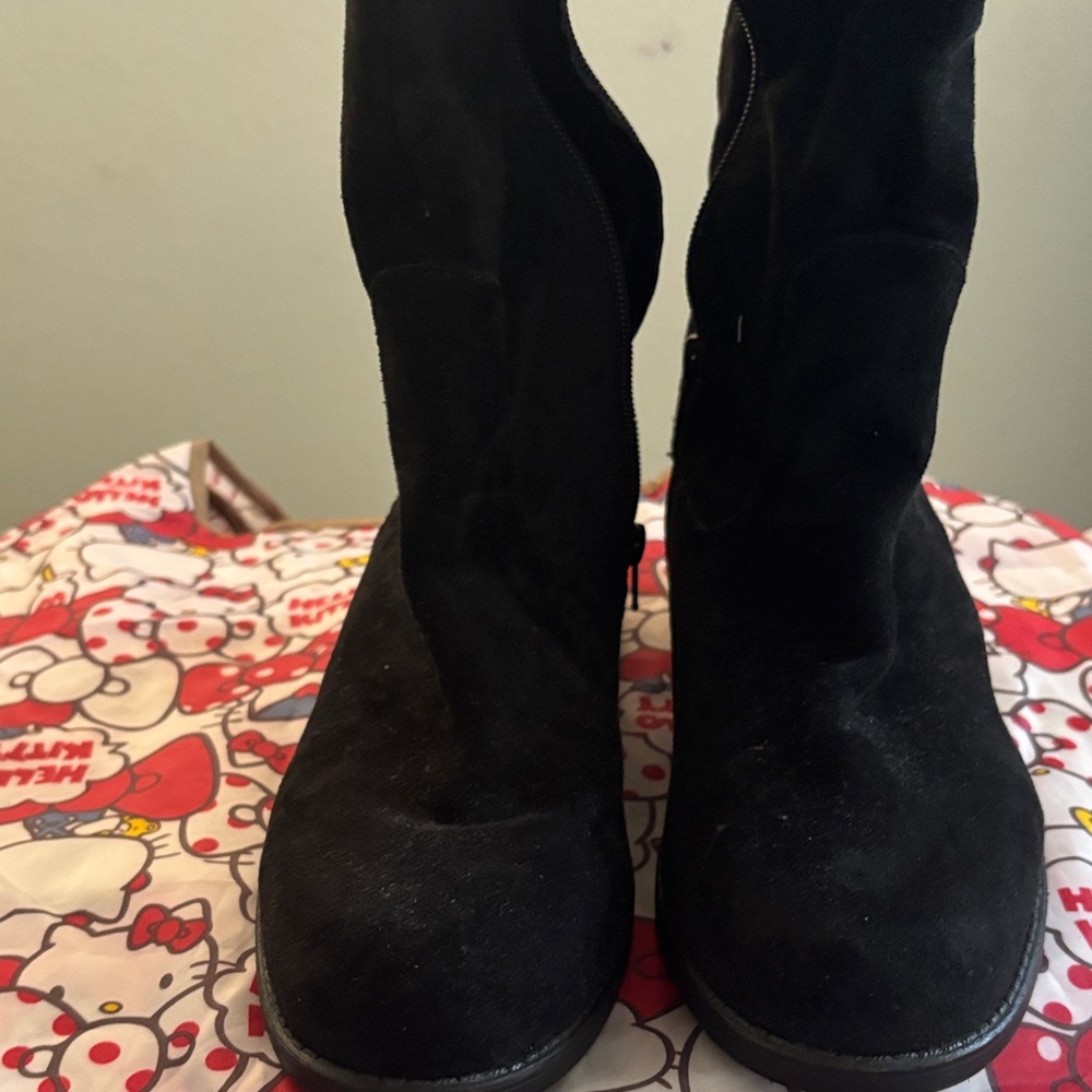 Elegant Black Over the Knee Boots